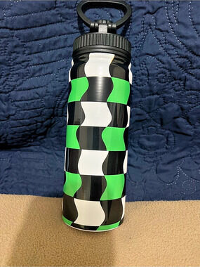 Geometric Green & Black Water Bottle